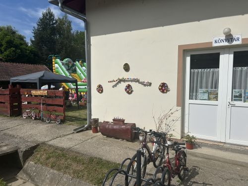Simonfa 2026.05.31. Ribizli bohóc