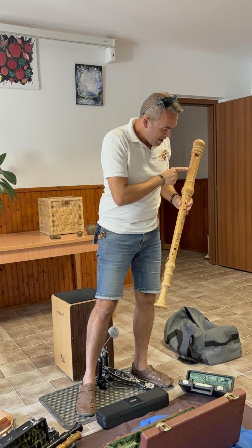 Tikos 2026.05.30. Fülep Benedek - Kőröshegyi zeneműhely zenés hangszerbemutató 4292.